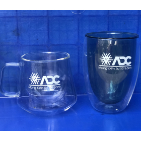 In Logo Lên Sản Phẩm Thủy Tinh – Nâng Cao Giá Trị Thương Hiệu
