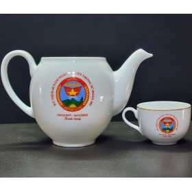 in trên bộ trà sứ