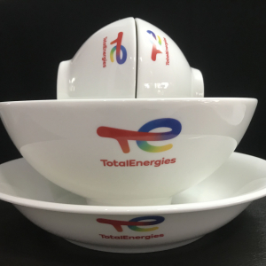in logo lên bộ đồ ăn gốm sứ